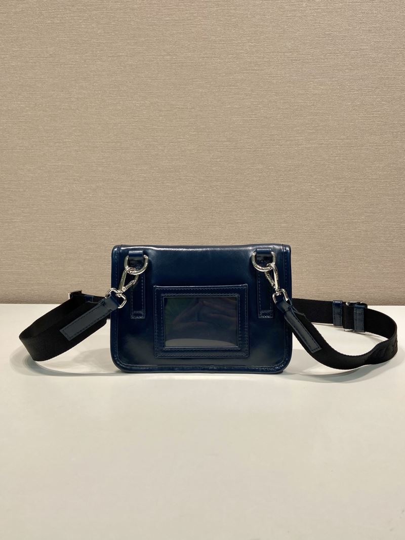 Pra*a waist chest packs